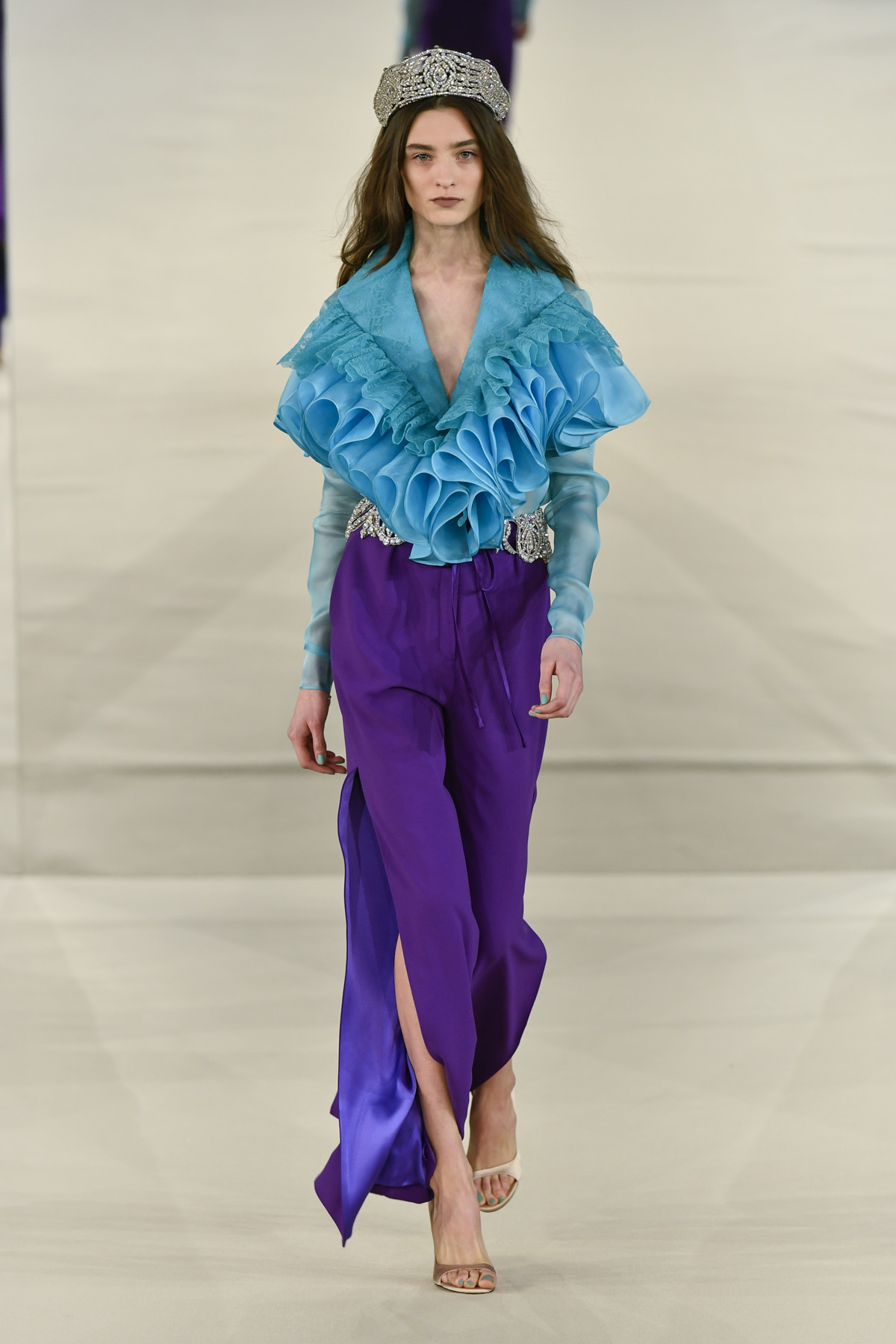 Alexis_Mabille_hcss17_look_02