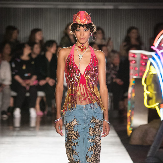 Moschino Spring/Summer 18 Menswear And Women's Resort Collection - Runway